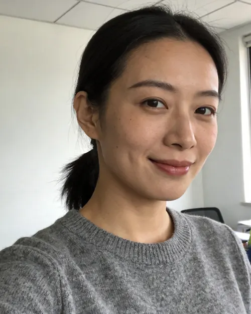 Lily — Senior Account Manager · US + UK at SublimApparel